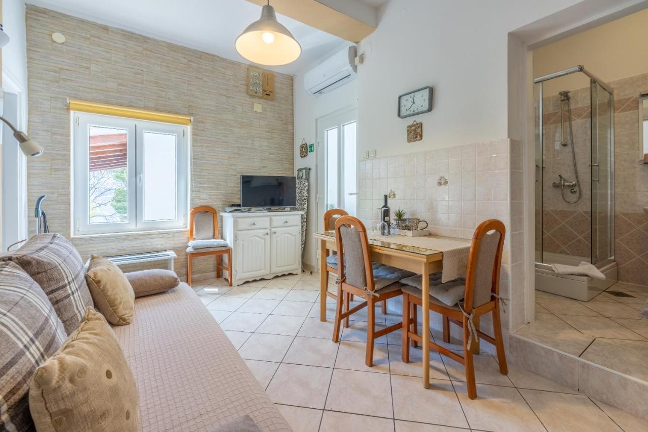 Zupan Apartment Crikvenica Exterior photo
